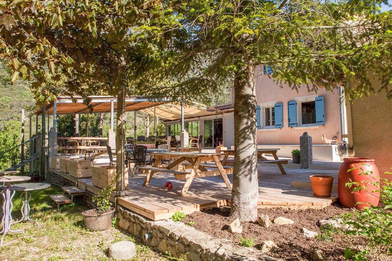 Auberge De La Vallee Saint-Jean-de-Bueges Bagian luar foto