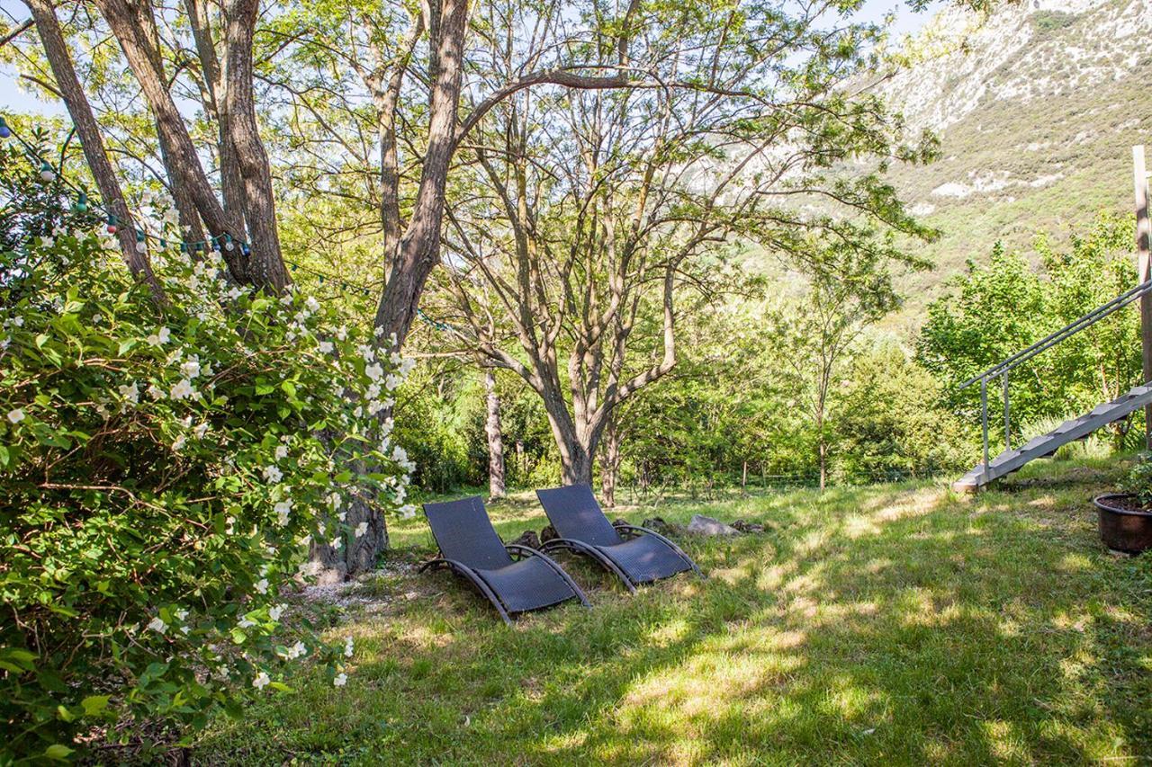 Auberge De La Vallee Saint-Jean-de-Bueges Bagian luar foto